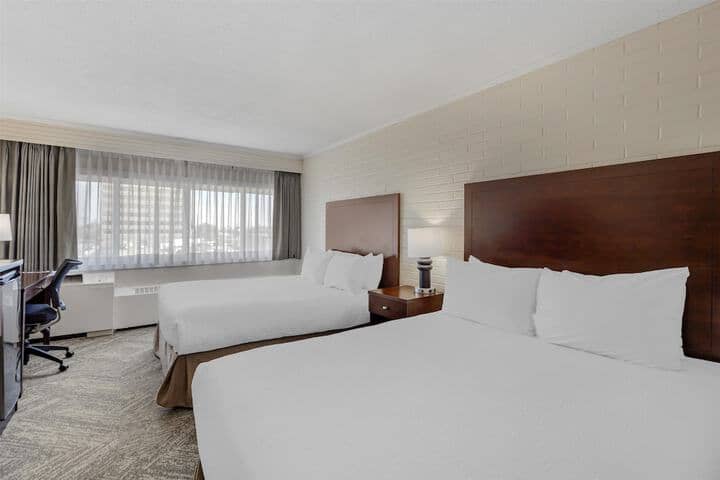 Room 43 of 69
