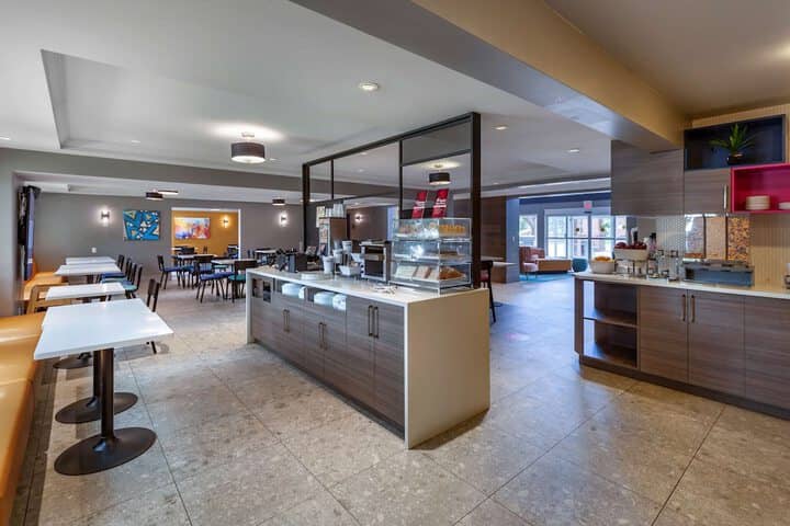Breakfast area